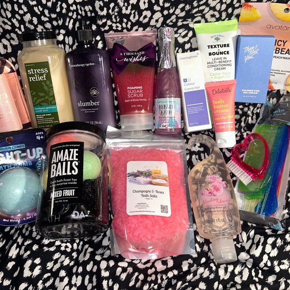 HUGE bath/body bundle - Picture 3 of 4